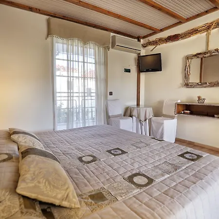 Argo & Otel Agioi Apostoloi (Evia)