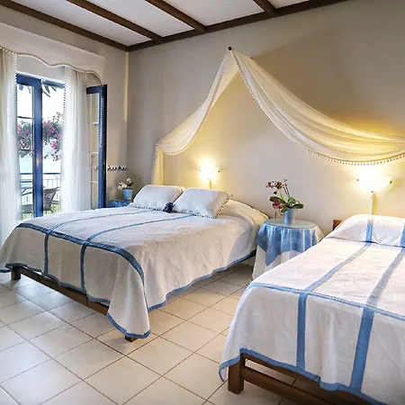 فندق Argo & أييوي أبوستولوي